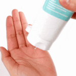 Purito-Defence-Barrier-pH-Cleanser-2.gif